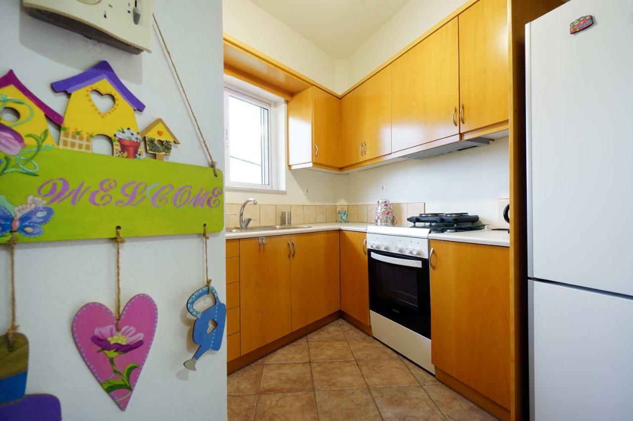 Sunny Apartment Daratsos Bagian luar foto